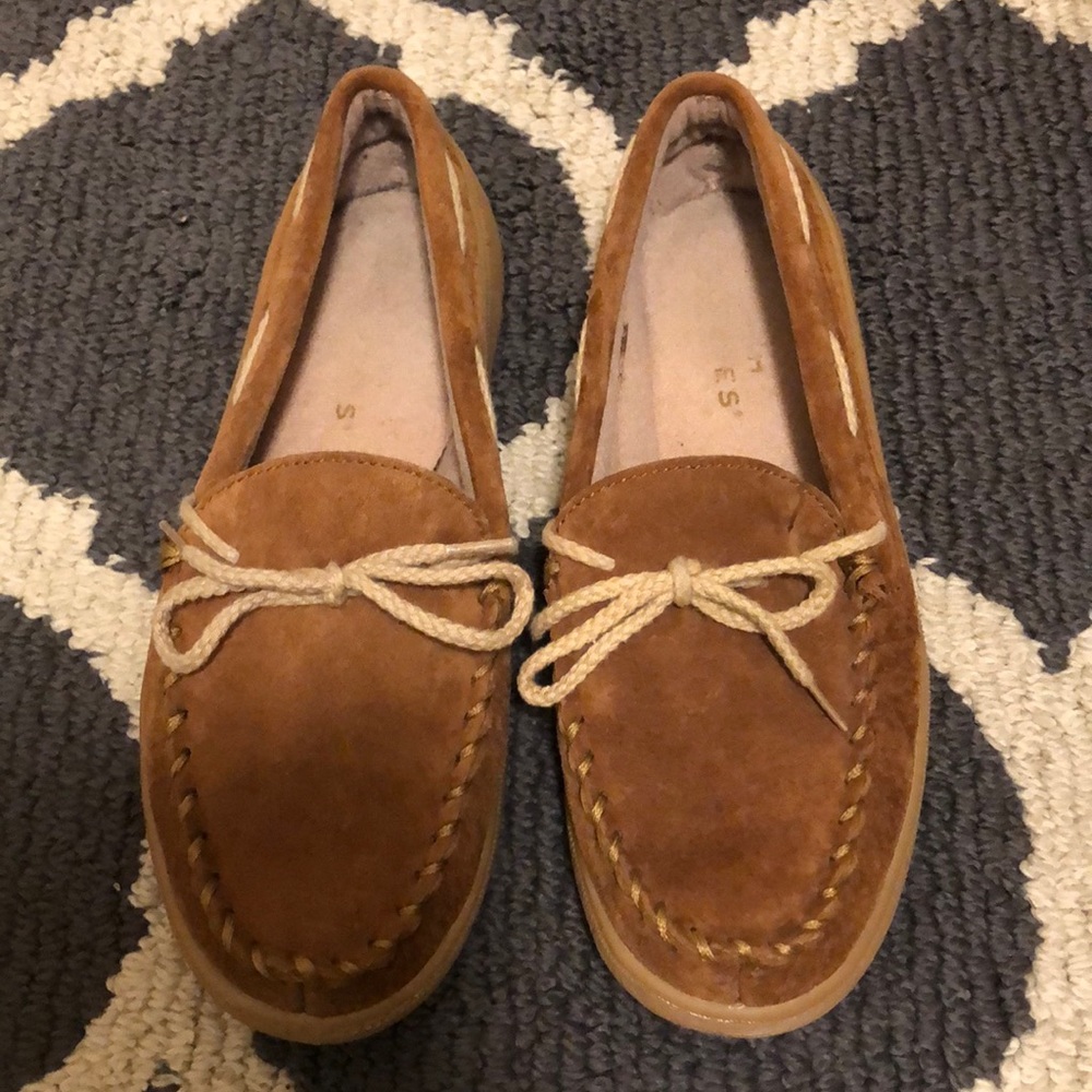 Hush puppies moccasins